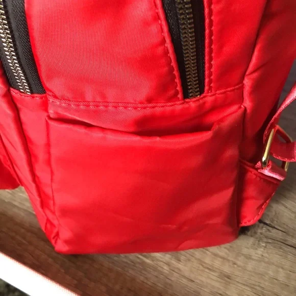 Red Backpack 🎒! - Picture 6 of 7